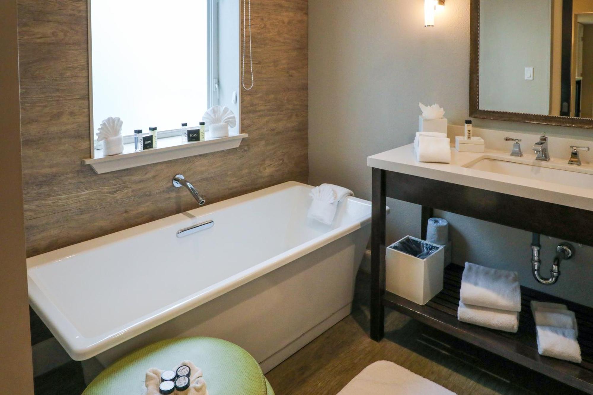 Almond Tree Inn - Adults Only Кі-Вест Номер фото