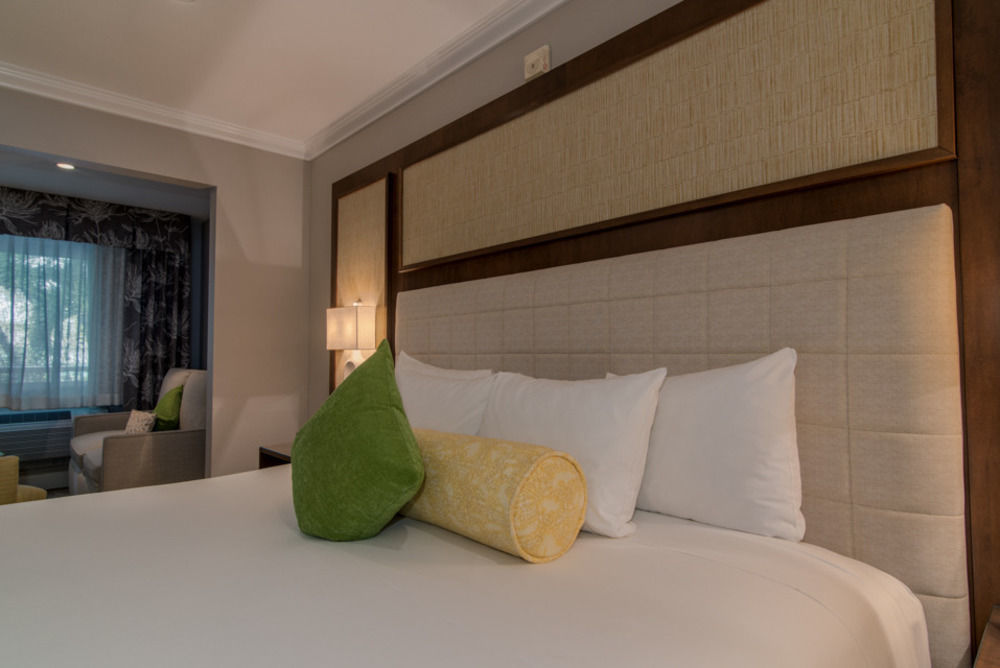 Almond Tree Inn - Adults Only Кі-Вест Екстер'єр фото