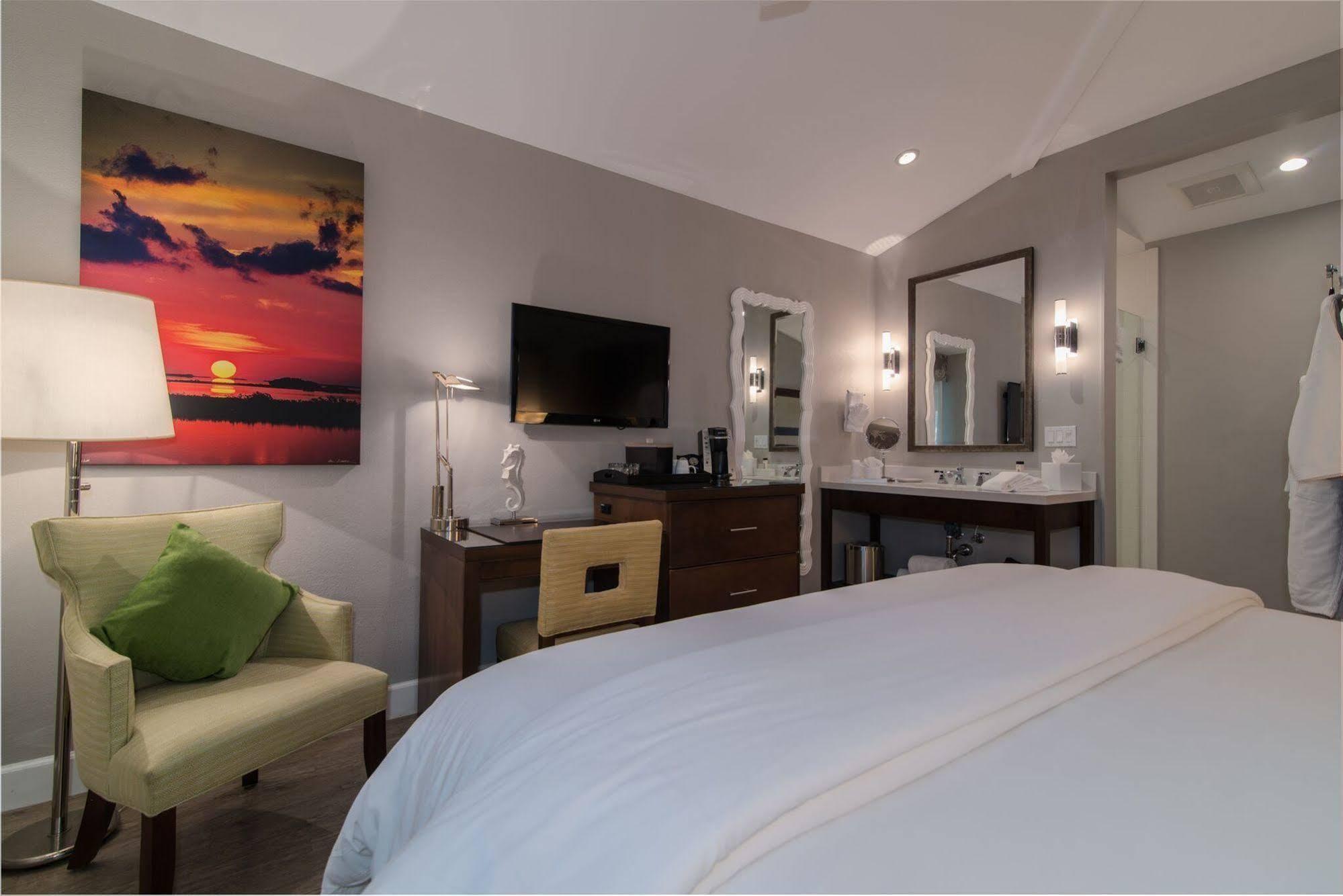 Almond Tree Inn - Adults Only Кі-Вест Екстер'єр фото